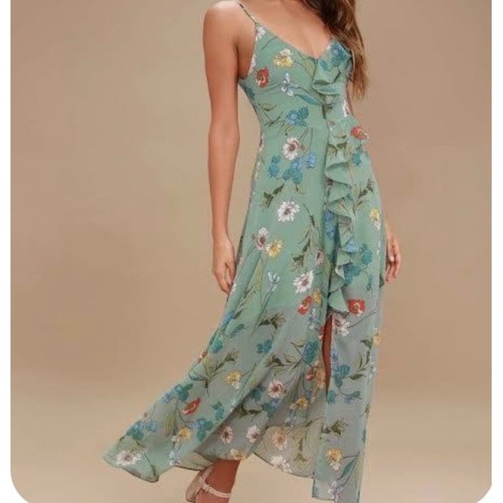 ASTR The Label Dress Women Medium Sage Green Floral Ruffle Maxi Slit Romantic